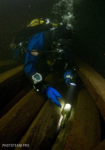 Archaeologist have found a glass bottle at Luisa shipwreck. Such findings are very important for correct identification and dating of the wrecks.